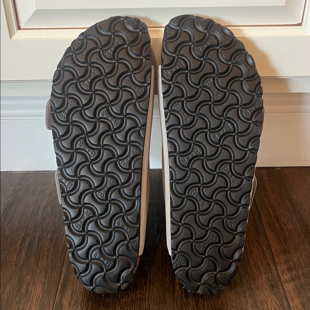 NWT BIRKENSTOCK Big Buckle Arizona Sandals! - Picture 9 of 9